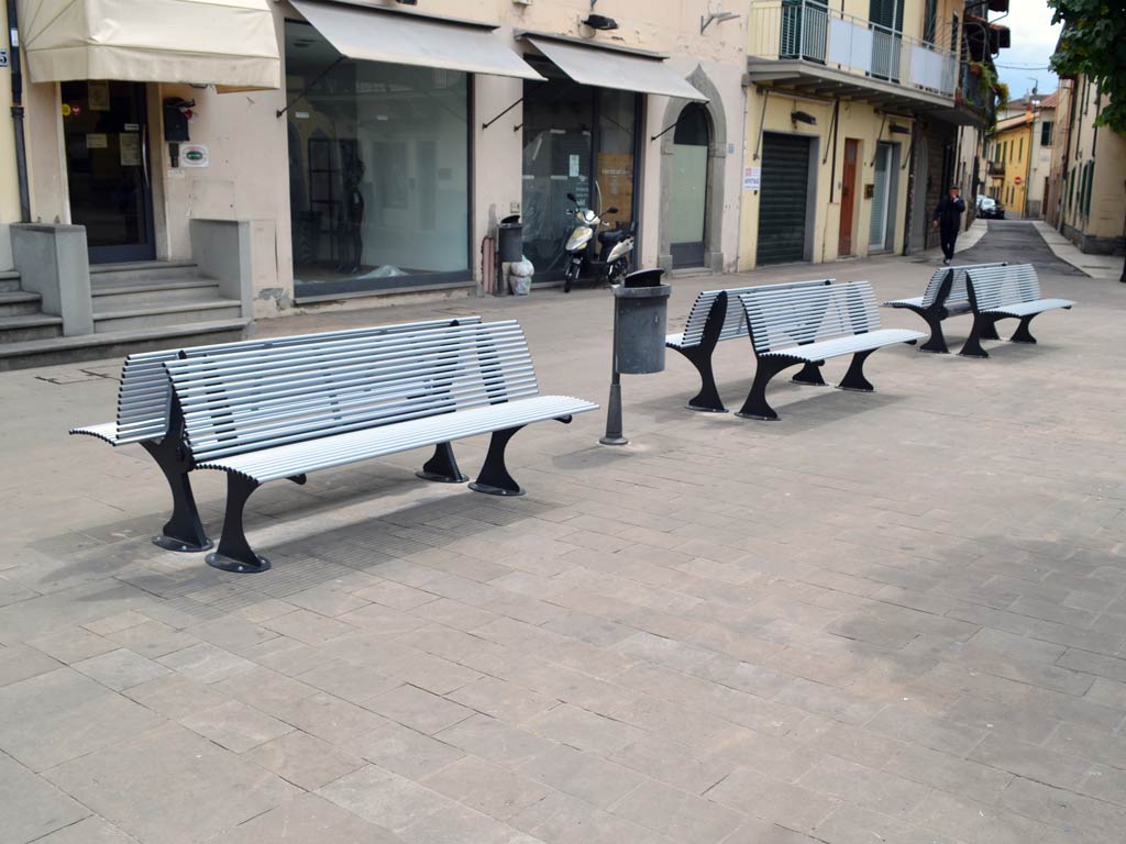 panchina shark e shark smart acciaio verniciato arredo urbano 4