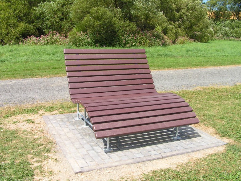 chaise loungue giardino recycled plasitcs strongplast frontale