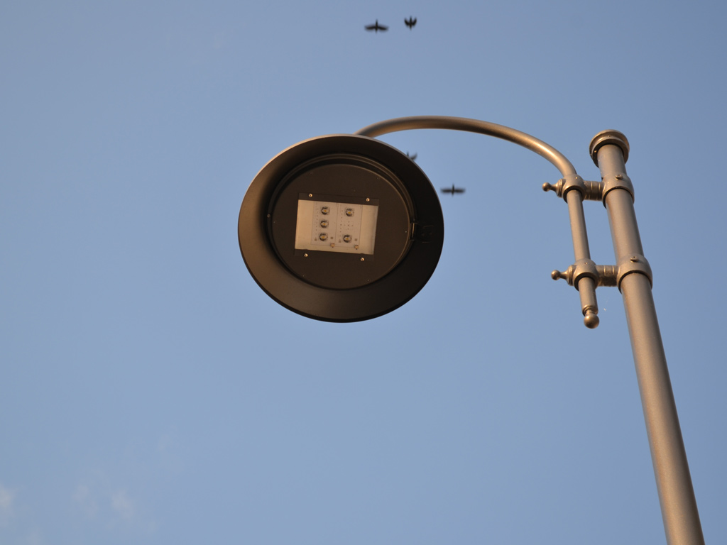 cima pastorale liscia modello lecorbusier illuminazione