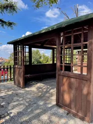 gazebo tetto falde legno laterale