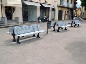 panchina shark e shark smart acciaio verniciato arredo urbano 4