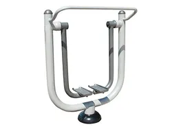 Attrezzatura fitness per parchi in acciaio certificata EN 16630 tipo pattini 