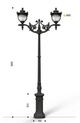 Palo in ghisa tipo Melodia con anima in acciaio base 140 cima doppia 406 e due lanterne cod 610