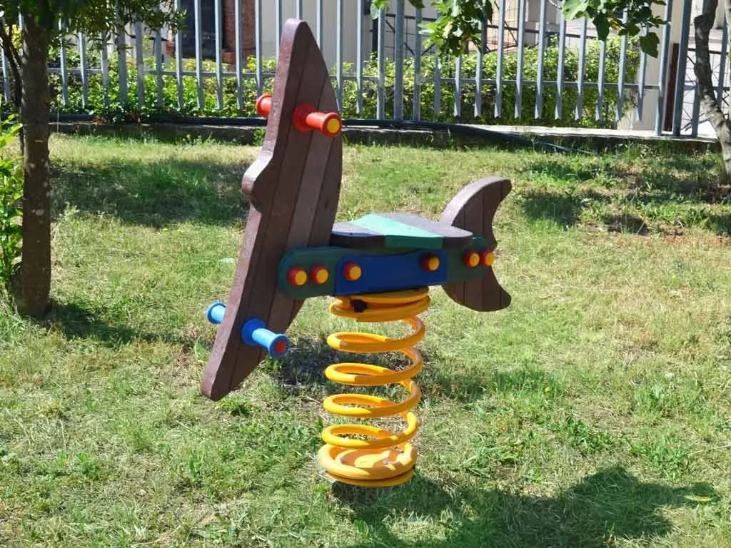 Spring rider in Strongplast post-consumer recycled plastic