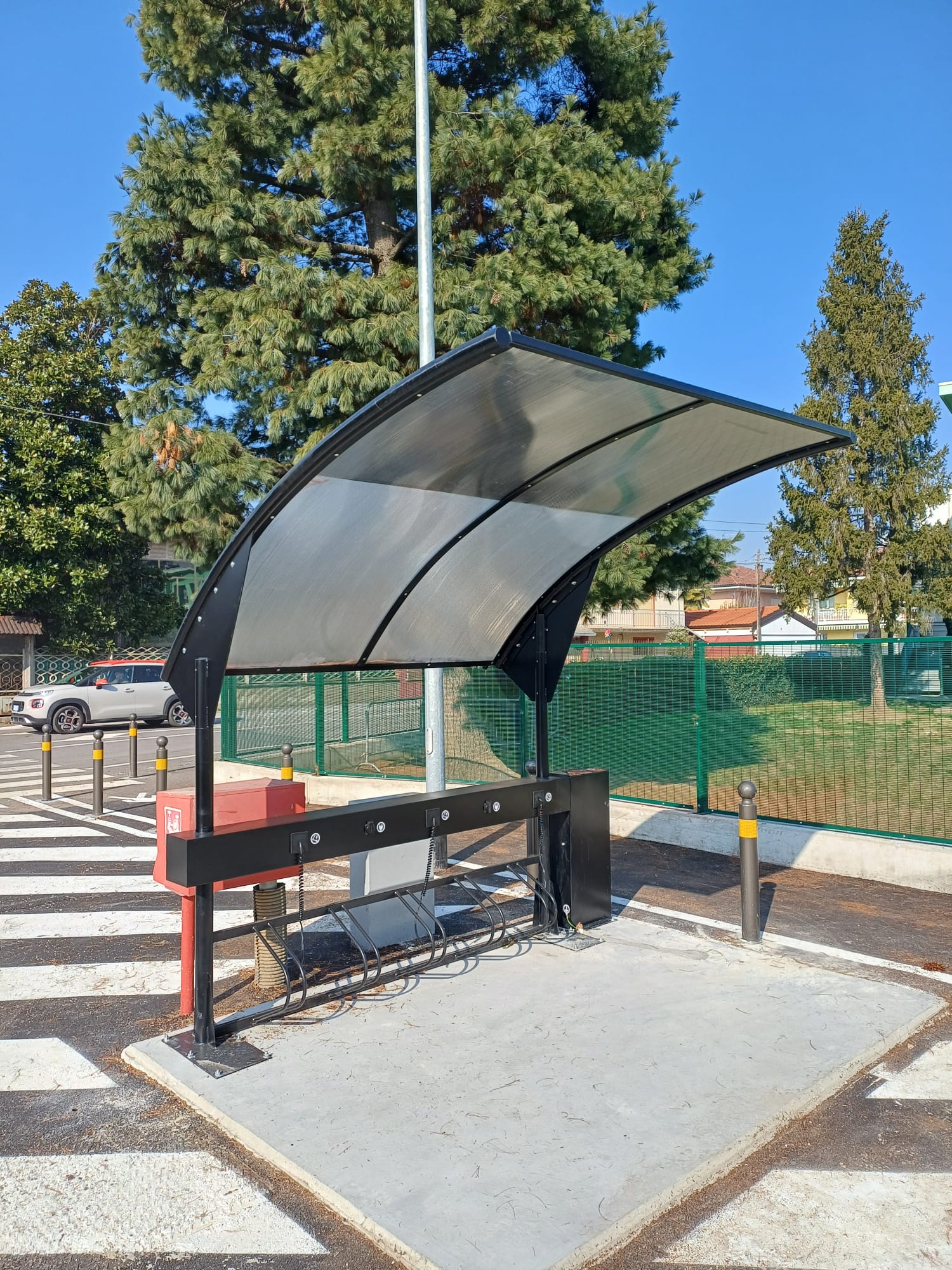 Pensiline ARCO SMART - Volvera - Arco Smart Con Ebike Scooter Charger Arco Smart Con Ebike Scooter Charger