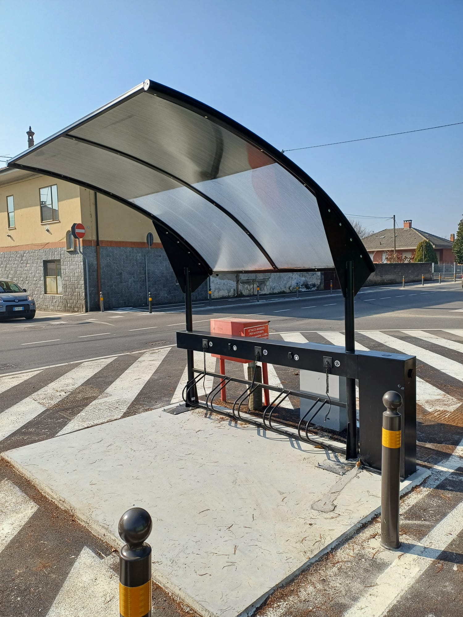 Pensiline ARCO SMART - Volvera - Arco Smart Photovoltaic Bus Shelter Arco Smart Photovoltaic Bus Shelter
