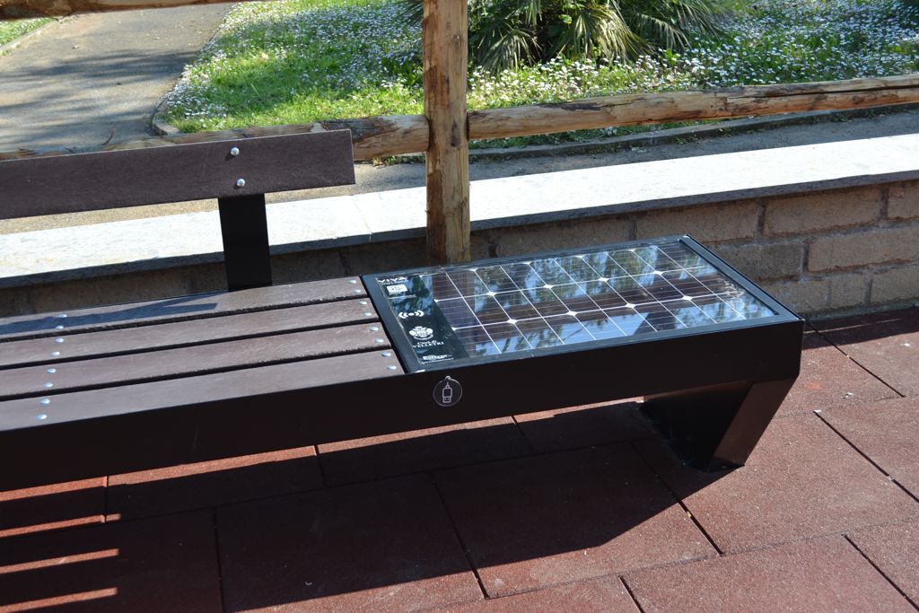 Smart City products - Viva Smart Panchina Intelligente Parco Dettaglio Viva Smart Panchina Intelligente Parco Dettaglio